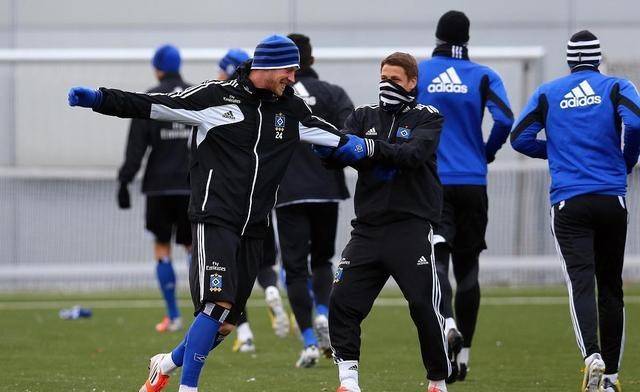  桑德豪森团队协作出色，整体作战斩获佳绩